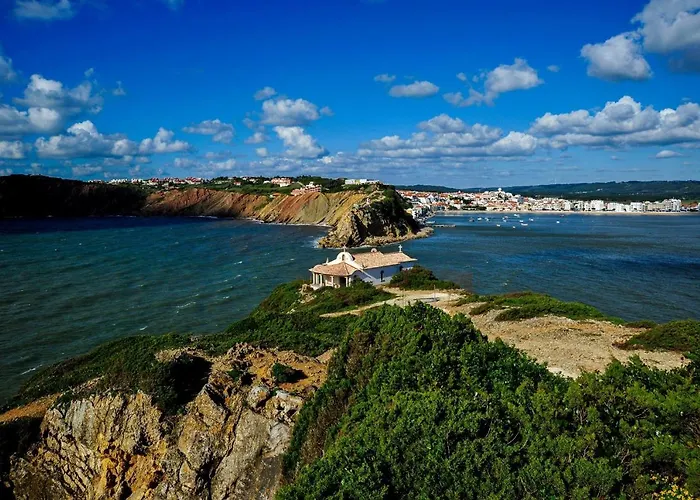 Casa Do Trevo Rum i privatbostad Salir de Porto